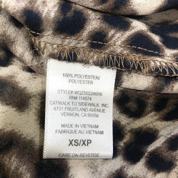 Pleione Brown Cream Leopard Print Notched V-Neck Cap Sleeve Hi-Lo Blouse - Picture 7 of 8